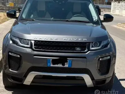 Usata Land Rover Range Rover evoque 150 CV (110 kW) 2016 Grigio SUV