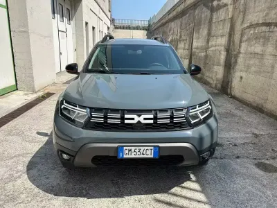 Usata Dacia Duster Expression 101 CV (74 kW) 2023 Grigio SUV