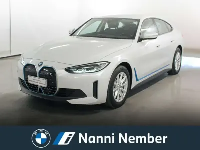 Usata BMW i4 Sport Line 250 kW (340 CV) 2022 Bianco Berlina