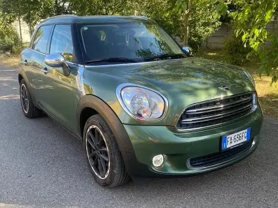 Usata Mini Cooper D Countryman 111 CV (81 kW) 2015 Verde SUV