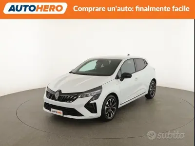 Usata Renault Clio V Techno 91 CV (66 kW) 2024 Bianco Berlina
