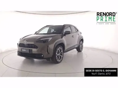 Usata Toyota Yaris Cross Lounge 116 CV (85 kW) 2023 Beige SUV