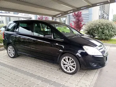 Usata Opel Zafira Cosmo 150 CV (110 kW) 2009 Nero Monovolume