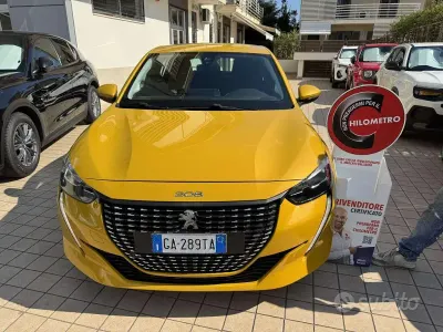 Usata Peugeot 208 Active 101 CV (74 kW) 2020 Other Utilitaria