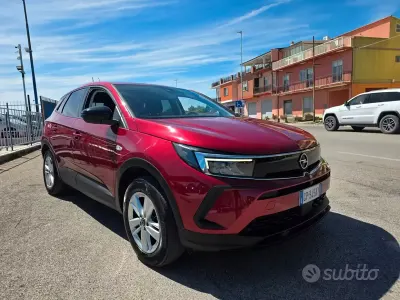 Usata Opel Grandland X Business 131 CV (96 kW) 2023 Rosso SUV