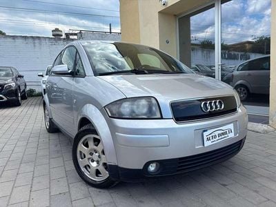 Usata Audi A2 75 CV (55 kW) 2002 Argento Utilitaria