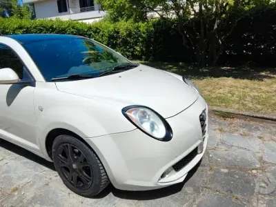 Usata Alfa Romeo MiTo Progression 105 CV (77 kW) 2011 Bianco Utilitaria