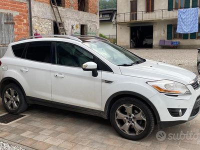 Usata Ford Kuga 163 CV (119 kW) 2012 SUV