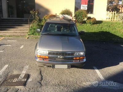 Usata Chevrolet Blazer 193 CV (141 kW) 1998 Grigio SUV