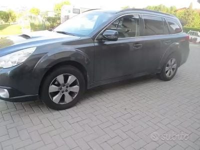 Usado Subaru Legacy 150 CV (110 kW) 2011 Gris Familiar