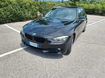 Usata BMW 320 Efficient Dynamics 184 CV (135 kW) 2015 Nero Berlina