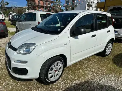 Usata Fiat Panda Pop 85 CV (62 kW) 2015 Bianco Utilitaria