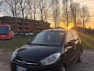 Brugt Hyundai i10 Comfort 69 HK (50 kW) 2011 Sort Hatchback
