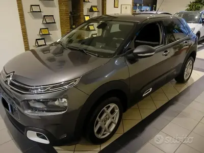 Usata Citroën C4 Shine 102 CV (75 kW) 2020 Grigio SUV