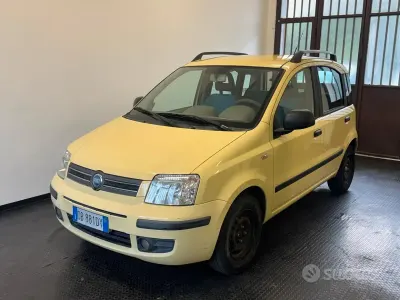 Usata Fiat Panda Emotion 60 CV (44 kW) 2006 Giallo Utilitaria