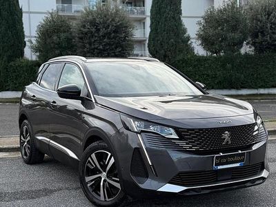 Usata Peugeot 3008 GT-line 130 CV (95 kW) 2021 Grigio SUV