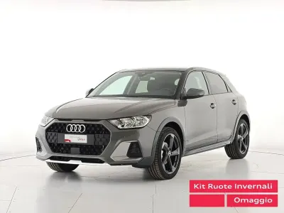 Usata Audi A1 Business 116 CV (85 kW) 2025 Grigio SUV