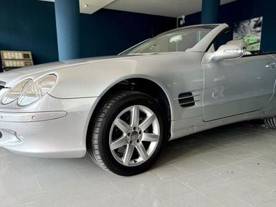 Usata Mercedes SL500 306 CV (225 kW) 2002 Argento Cabrio