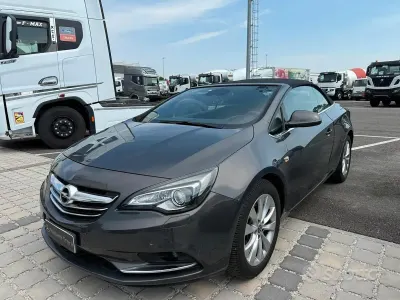 Usata Opel Cascada Cosmo 165 CV (121 kW) 2015 Other Cabrio