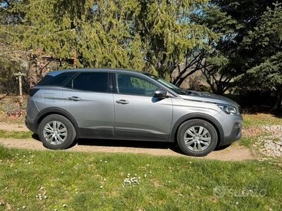 Usata Peugeot 3008 120 CV (88 kW) 2017 Grigio SUV