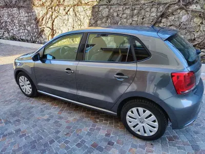 Usata VW Polo Comfortline 90 CV (66 kW) 2011 Grigio Utilitaria