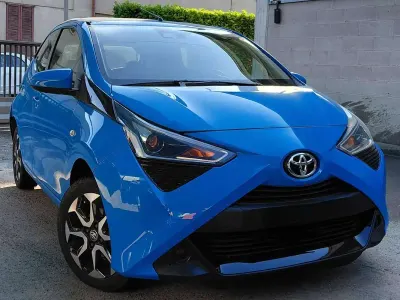 Brugt Toyota Aygo X-play 72 HK (52 kW) 2019 Blå Hatchback