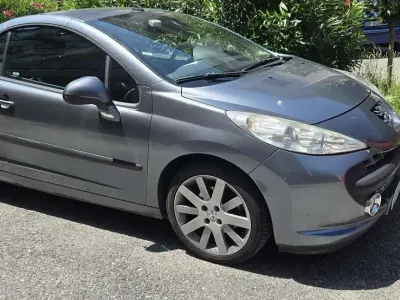 Usata Peugeot 207 CC 109 CV (80 kW) 2007 Cabrio
