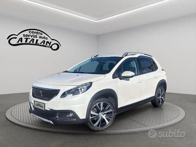 Usata Peugeot 2008 102 CV (75 kW) 2019 Bianco SUV