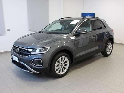Usata VW T-Roc Life 116 CV (85 kW) 2024 Grigio SUV