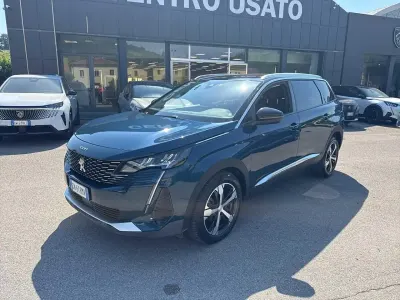 Usata Peugeot 5008 Allure 131 CV (96 kW) 2023 Blu/azzurro SUV
