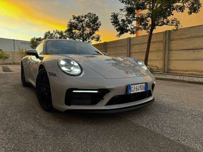 Porsche 911 Carrera 4 GTS