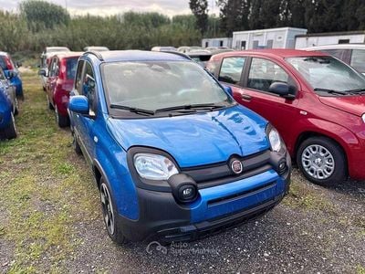 Usata Fiat Panda Cross Cross 70 CV (51 kW) 2025 Blu/azzurro Utilitaria