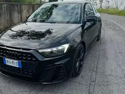 Usata Audi A1 S-Line 150 CV (110 kW) 2023 Nero SUV