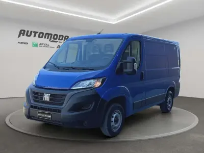 Occasion Fiat Ducato 120 ch (88 kW) 2024 Bleue Van