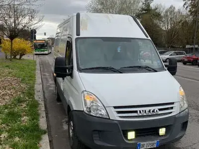 Usata Iveco Daily 54 CV (39 kW) 2008 Furgone