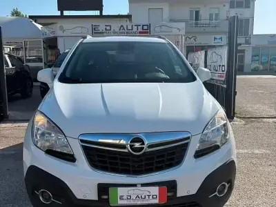 Usata Opel Mokka 131 CV (96 kW) 2014 Bianco SUV
