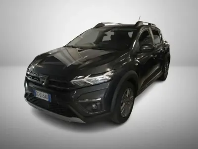 Usata Dacia Sandero Comfort 101 CV (74 kW) 2021 Grigio Berlina