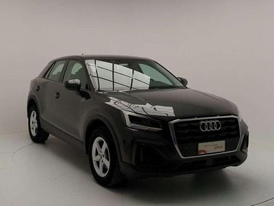 Grigio manhattan Usata 2022 Audi Q2 Business SUV | 23.500 € (Buon prezzo)