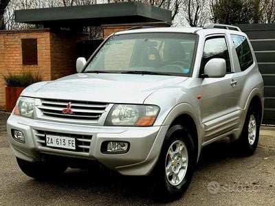 Usata Mitsubishi Pajero 115 CV (84 kW) 2002 Grigio SUV