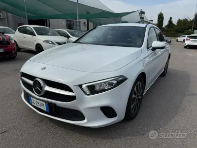 Usata Mercedes A180 116 CV (85 kW) 2021 Bianco Berlina