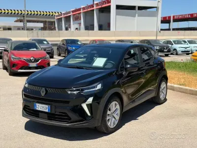 Usata Renault Captur Evolution 101 CV (74 kW) 2025 Nero SUV