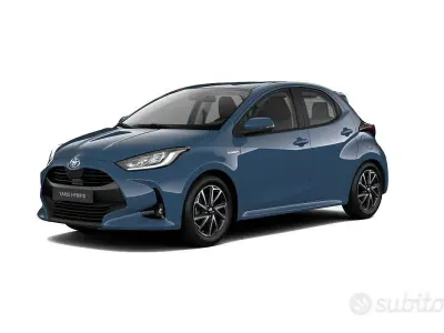Nuova Toyota Yaris Hybrid Lounge 2026 Blu Berlina