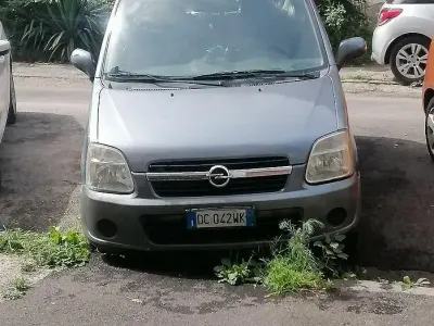 Usata Opel Agila 80 CV (58 kW) 2006 Grigio Monovolume