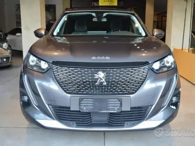 Usata Peugeot 2008 Allure 131 CV (96 kW) 2020 Grigio SUV