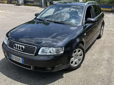 Usata Audi A4 131 CV (96 kW) 2003 Nero Station wagon