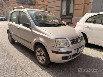 Usata Fiat Panda Emotion 37 CV (27 kW) 2004 Grigio Utilitaria