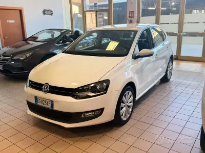 Usata VW Polo 90 CV (66 kW) 2013 Bianco Utilitaria