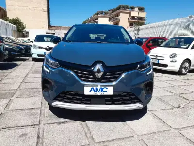 Usata Renault Captur Intens 101 CV (74 kW) 2022 Grigio SUV