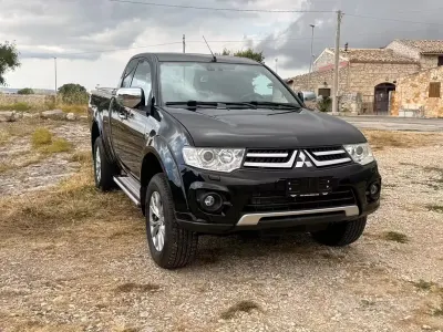 Usata Mitsubishi L200