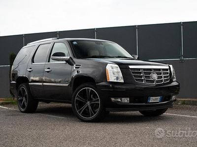 Usata Cadillac Escalade 409 CV (300 kW) 2007 Nero Station wagon